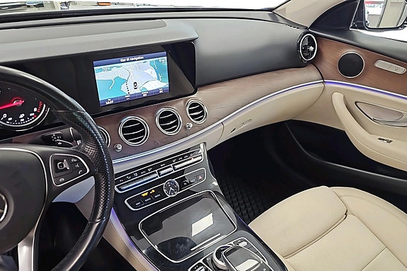 Mercedes-Benz E220 d 25 of 25