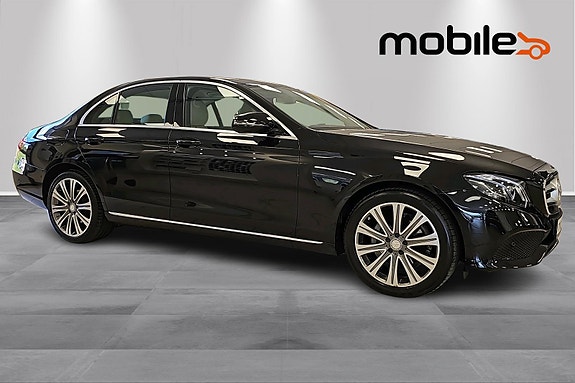 Mercedes-Benz E220 d 2 of 25