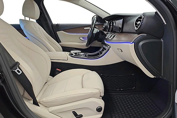Mercedes-Benz E220 d 23 of 25