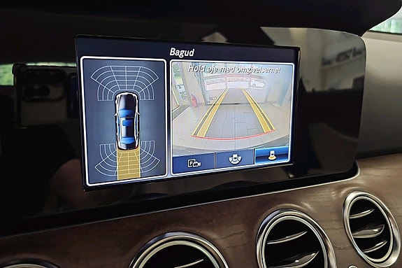 Mercedes-Benz E220 d 12 of 25