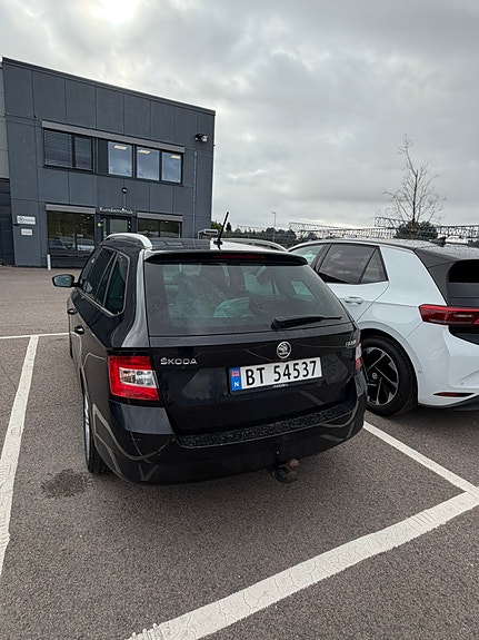 Skoda Fabia 2 of 17
