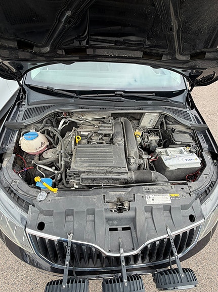 Skoda Fabia 5 of 17