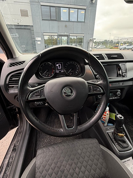 Skoda Fabia 4 of 17