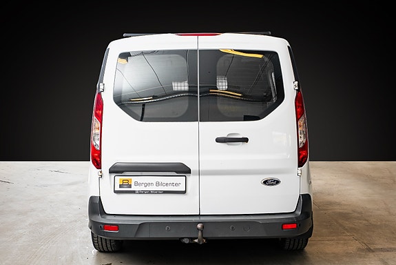 Ford Transit Connect 8 of 22