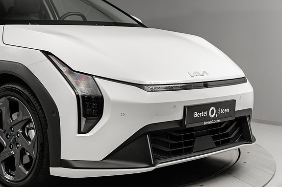 Kia EV4 7 of 30