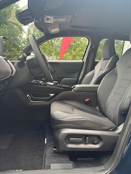 Suzuki eVitara 10 of 18
