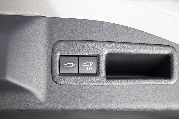 Subaru Solterra 25 of 30