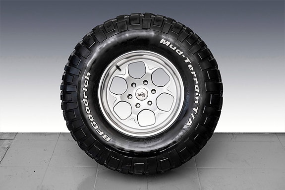 Toyota Land Cruiser 24 of 30