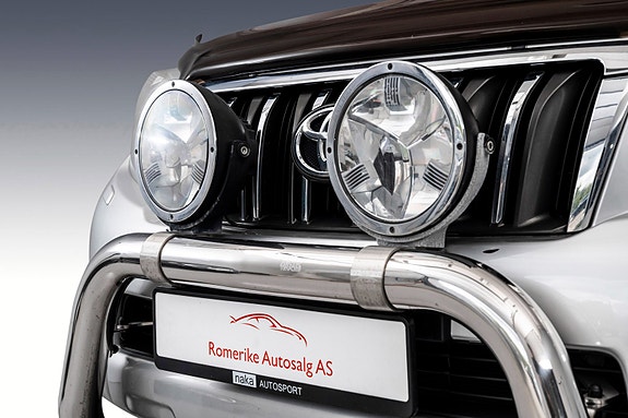 Toyota Land Cruiser 11 of 30
