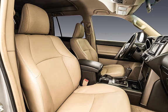 Toyota Land Cruiser 29 of 30