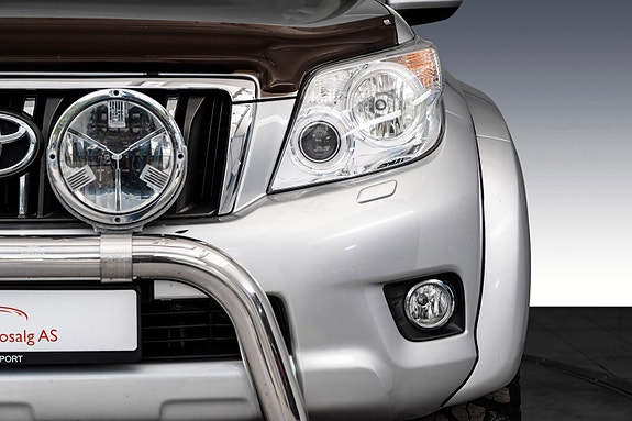 Toyota Land Cruiser 9 of 30