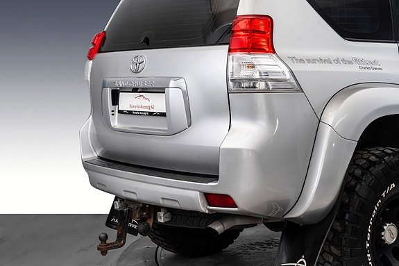 Toyota Land Cruiser 14 of 30