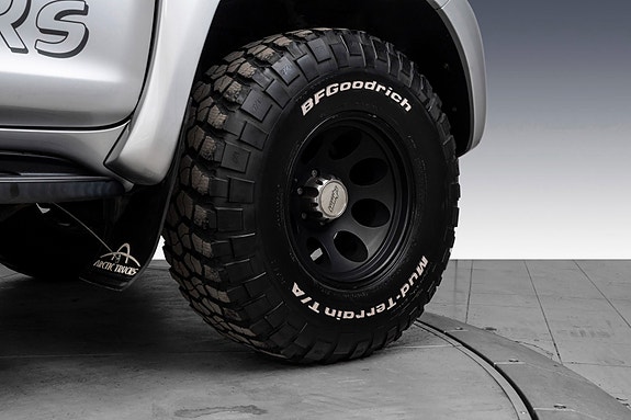 Toyota Land Cruiser 19 of 30