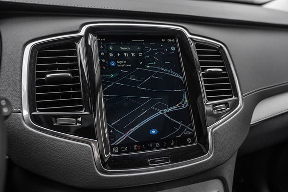 Volvo XC90 25 of 30