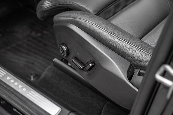 Volvo XC90 15 of 30