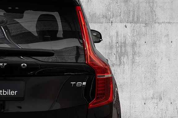 Volvo XC90 12 of 30