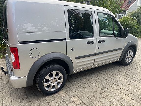 Ford Transit Connect 8 of 19