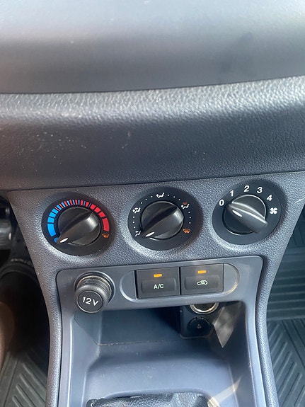 Ford Transit Connect 12 of 19