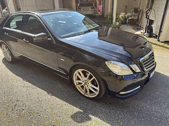 Mercedes-Benz E220 d 3 of 22