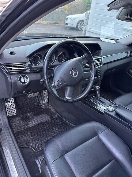 Mercedes-Benz E220 d 10 of 22