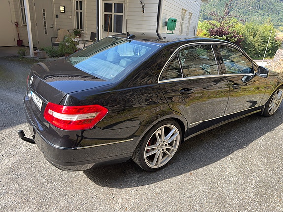 Mercedes-Benz E220 d 5 of 22