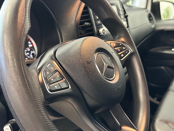 Mercedes-Benz Vito 21 of 30