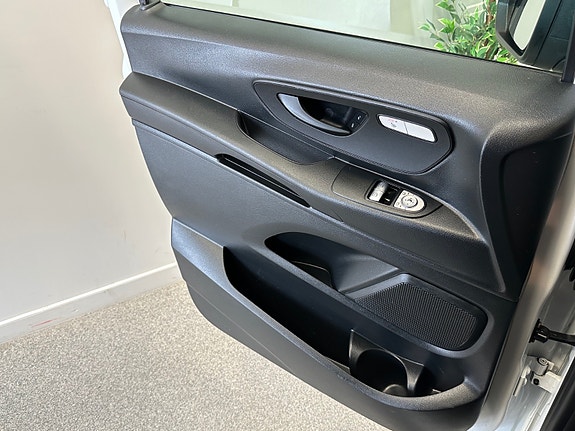 Mercedes-Benz Vito 18 of 30