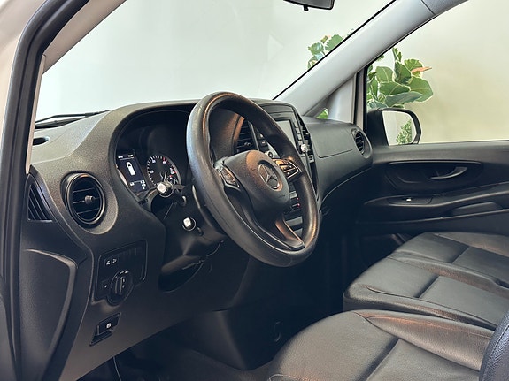 Mercedes-Benz Vito 19 of 30