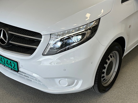 Mercedes-Benz Vito 4 of 30