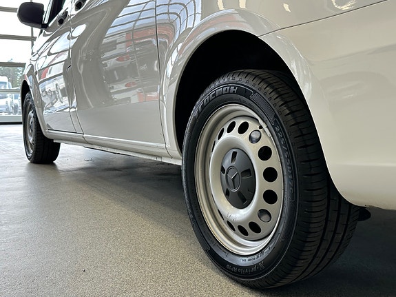 Mercedes-Benz Vito 8 of 30