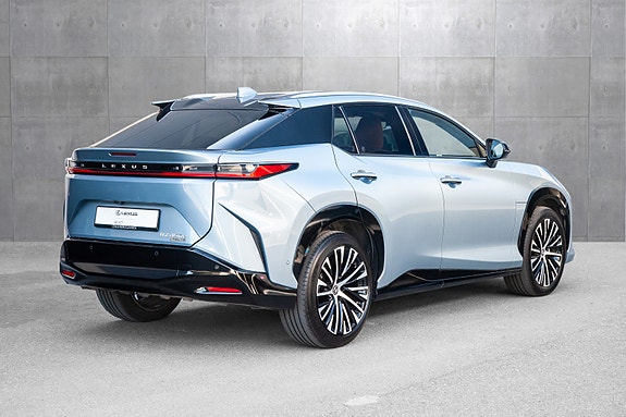 Lexus RZ450e 4 of 20