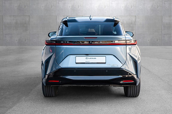 Lexus RZ450e 3 of 20