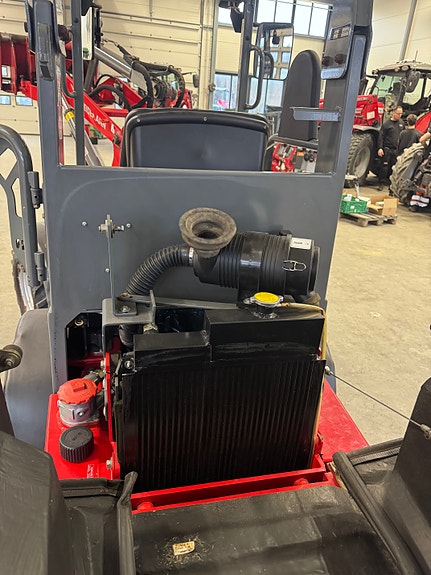 Weidemann 1240 8 of 8