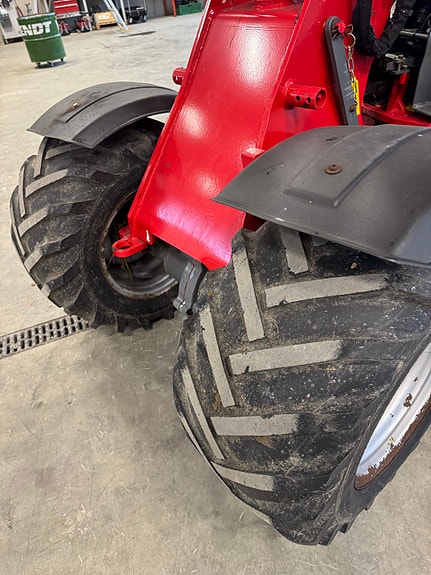 Weidemann 1240 7 of 8