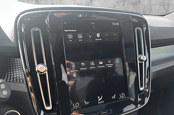 Volvo XC40 24 of 24