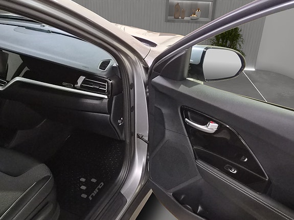 Kia Niro 16 of 24