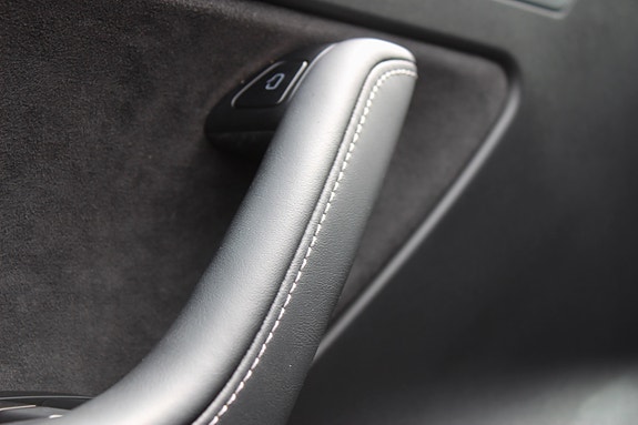 Tesla Model 3 24 of 30