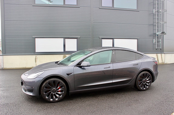 Tesla Model 3 13 of 30
