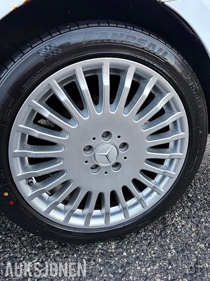 Mercedes-Benz vito 26 of 27