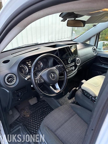 Mercedes-Benz vito 13 of 27
