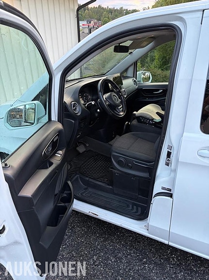 Mercedes-Benz vito 12 of 27
