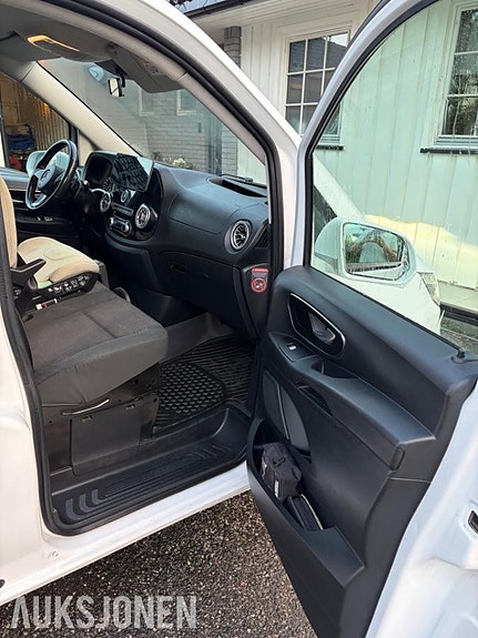 Mercedes-Benz vito 15 of 27