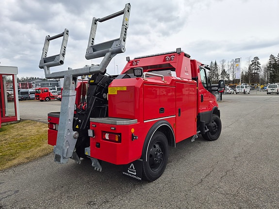 Iveco Daily  4x4 med Falkom FAW 3000 3 of 13
