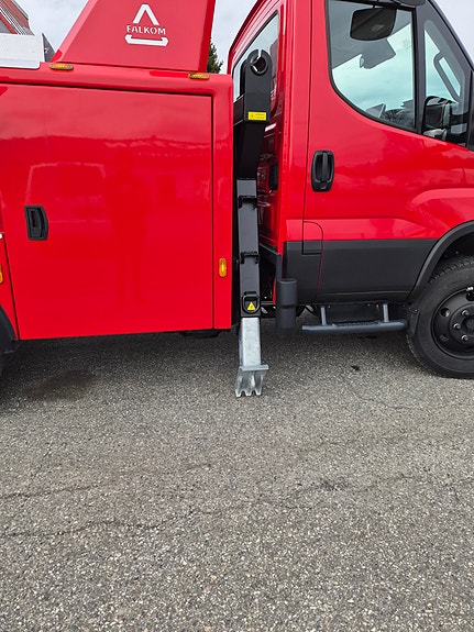 Iveco Daily  4x4 med Falkom FAW 3000 7 of 13