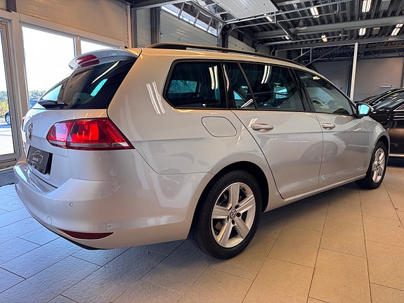 Volkswagen Golf VII 7 of 30