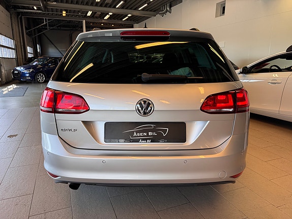 Volkswagen Golf VII 6 of 30