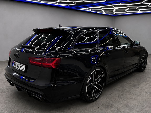 Audi RS6 4 of 27