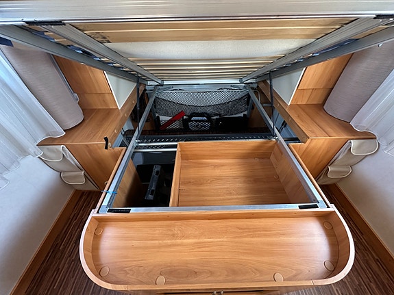 Hymer B 698 CL 27 of 30