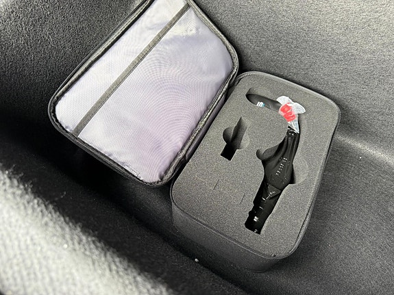 Tesla Model Y 18 of 19