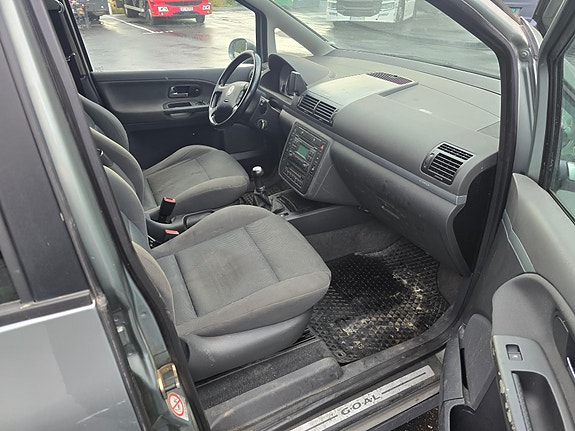 Volkswagen Sharan 5 of 19